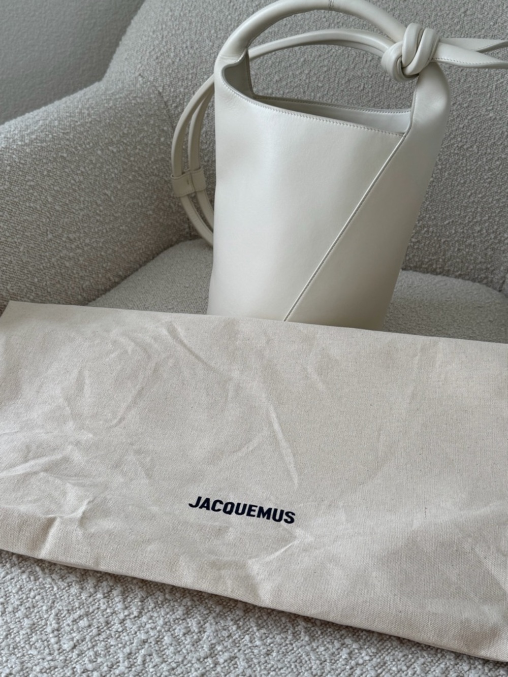 Jacquemus Le Petit Tourni Bucket Bag In Cream. Pristine! - Picture 11 of 17